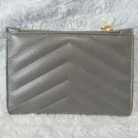 YSL Saint Laurent Grey Chevron Pebbled Bi-Fold Wallet - Picture 13 of 15